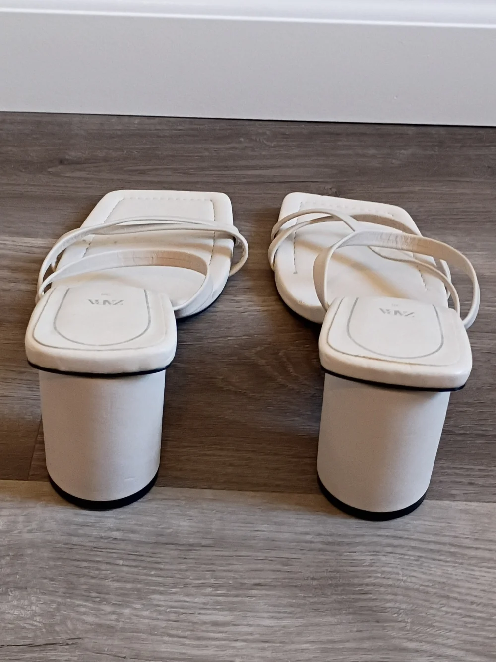 Zara Women's Cream Faux Leather Circle Block Strappy Square Toe Heel Sandals 38‎ - Picture 3 of 6